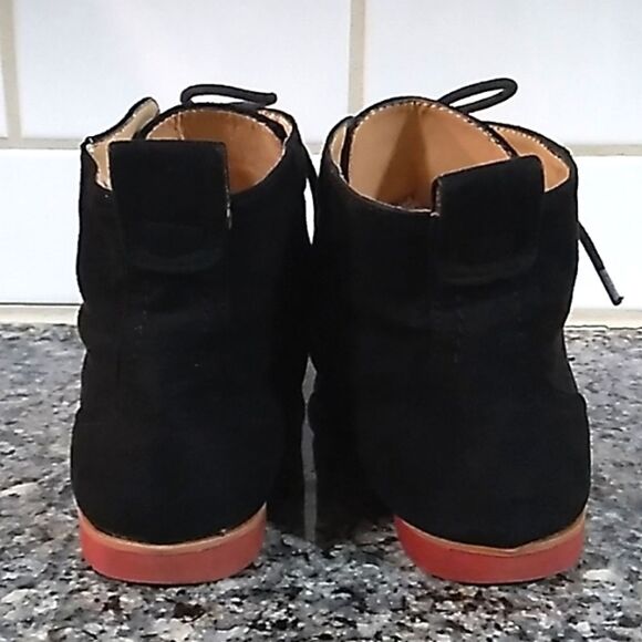 Forever 21 Black Lace Up Booties. Sz 6 - Picture 4 of 9